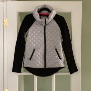 NWOT Victoria Secret Sport Silver/Black Quilted Puffer Jacket Size X-Small